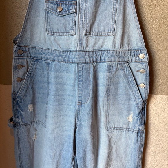 Celebrity Pink Women’s Large Relaxed Boyfriend Fit Overalls Denim Roll Cuff - Picture 4 of 13
